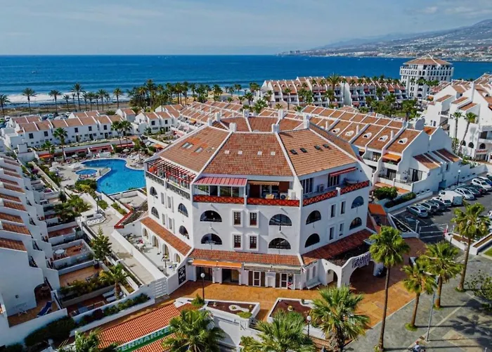 Parque Santiago 1 * Playa de las Americas (Tenerife)